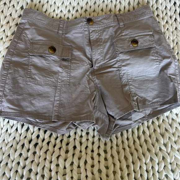 Vuori Ripstop Utility Shorts Soft Pewter, size XL, EUC - Picture 4 of 9